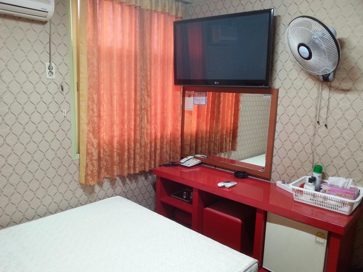 Jeju Brd Hotel מראה חיצוני תמונה