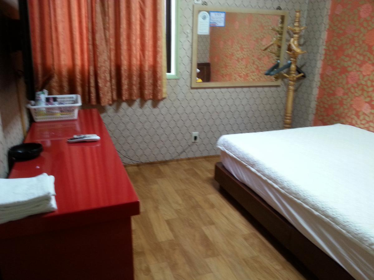 Jeju Brd Hotel מראה חיצוני תמונה