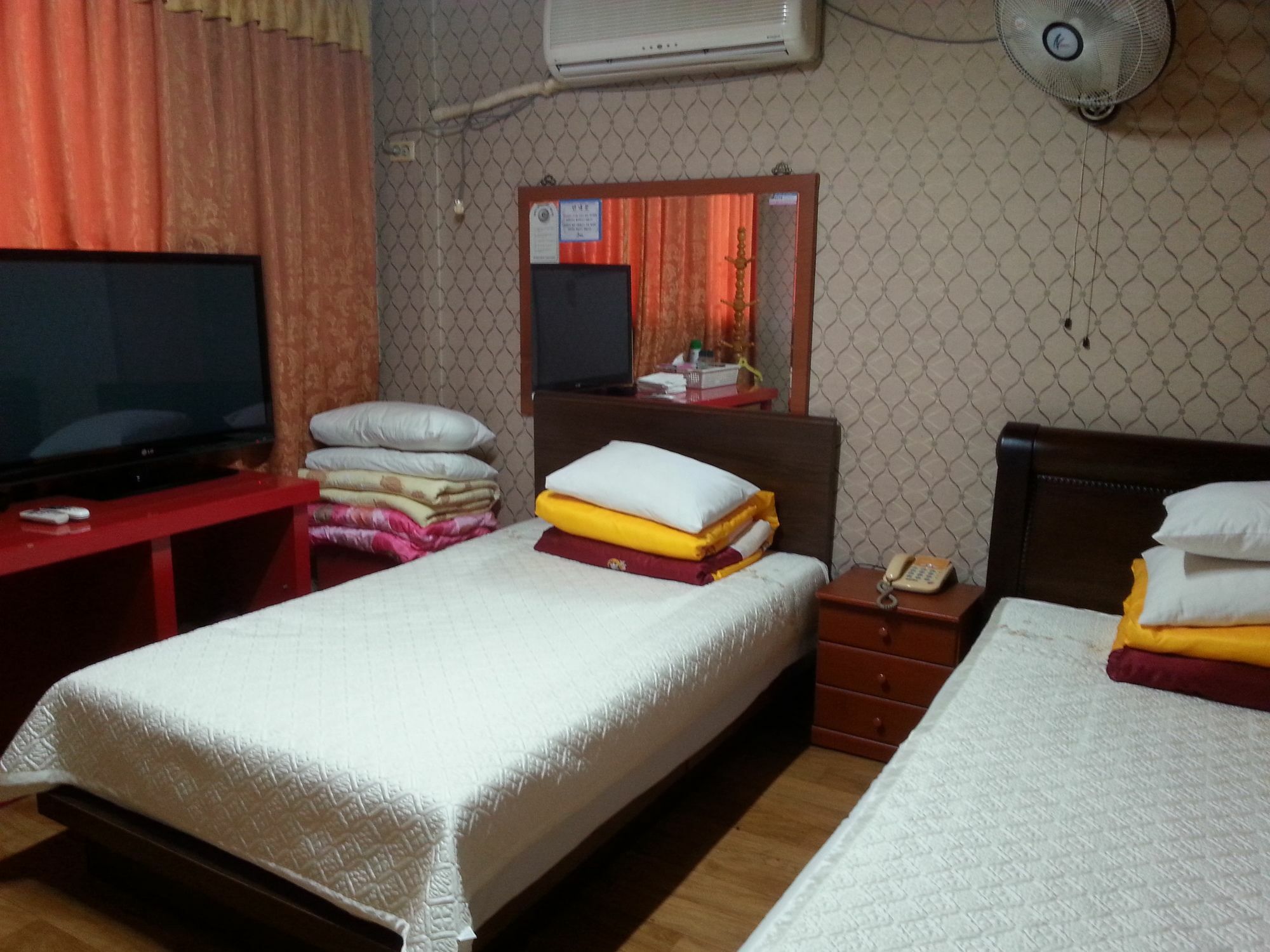 Jeju Brd Hotel מראה חיצוני תמונה